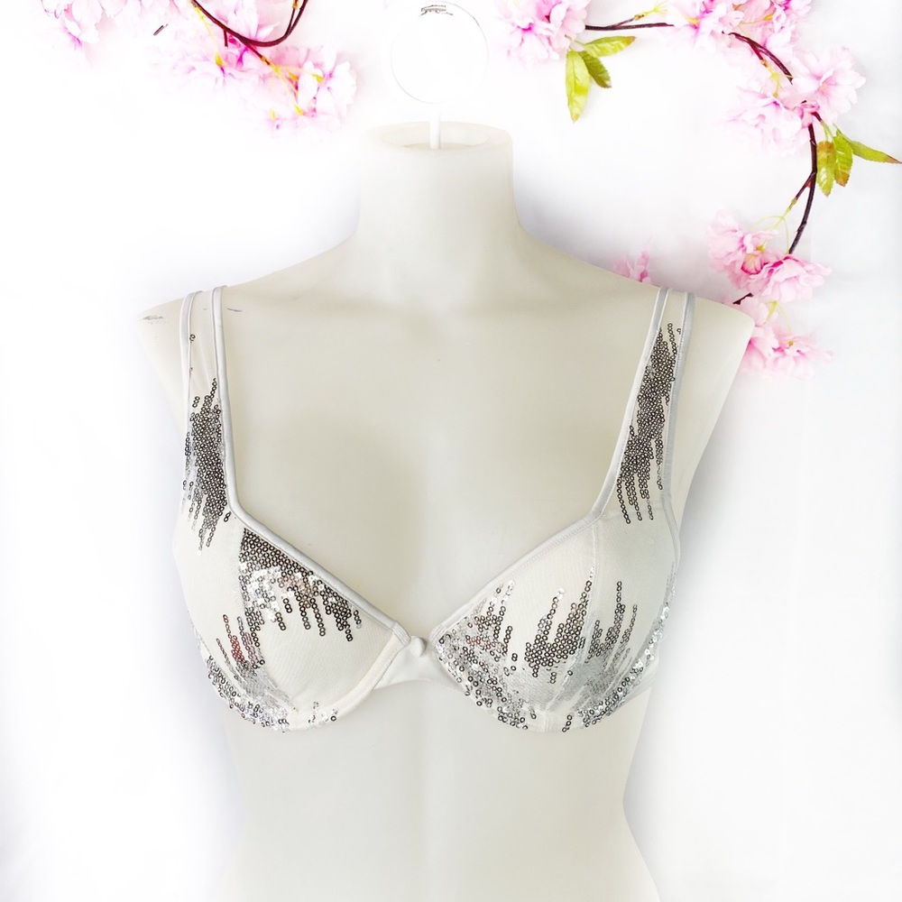New Victoria’s Secret White Satin Sequined Bra